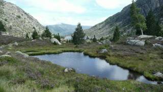 GR10  La grande traversée des Pyrénées [upl. by Eustache]