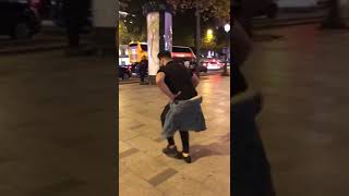 Danse chaoui🇩🇿🇩🇿🇩🇿 à Paris les champs Élysée instgrame yanisotmane [upl. by Tnilc]