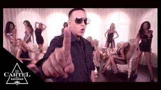 DADDY YANKEE  PASARELA VIDEO OFICIAL  Tiene la carretera paralizada [upl. by Anelleh]