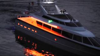 RC Modellbau Yacht mit brushless Jetantrieben [upl. by Berner]