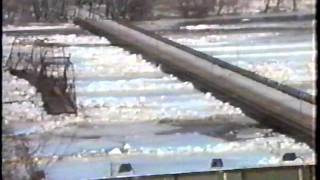 Walnut Street Bridge collapse Harrisburg PA 1996 [upl. by Wylma]