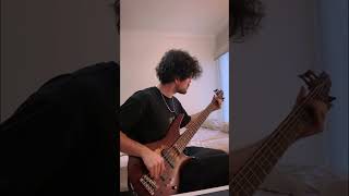 Pinch Harmonics on Bass [upl. by Cleo691]