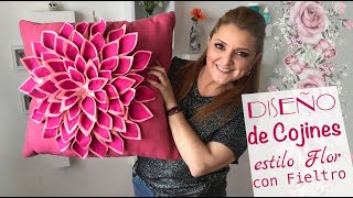 Cómo hacer flores de tela para decorar Cojines 🌸 Pillow Flower Diy [upl. by Oskar824]