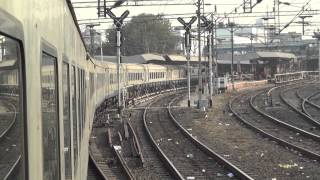 Beautiful Ahmedabad Shatabdi Express Regale Entry Into Vadodara Junction [upl. by Huntlee]