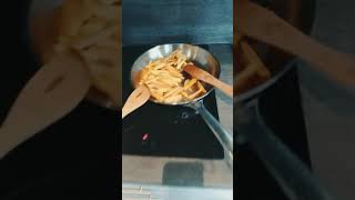 COMMENT FAIRE DES FRITES À LA POÊLE  CUISINE [upl. by Brittany]