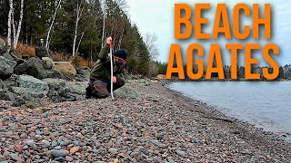 Finding Agates on the Beach  A Quick Rock Hunt [upl. by Priestley760]