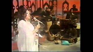 Noor Jehan  Mujh se pehli si mohabbat merey mehboob na maang  Faizavi [upl. by Revell]