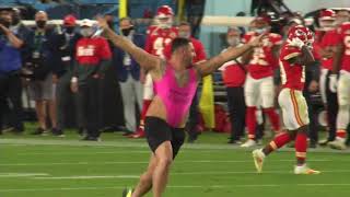 Full Video Super Bowl 55 Streaker with Kevin Harlan amp Kurt Warner on the call [upl. by Netsirc903]