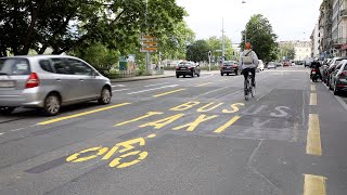 Nouvelles voies cyclables à Genève [upl. by Chandler]