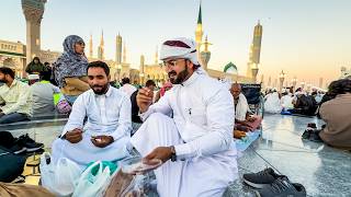 First RAMADAN IFTAR in Madina Masjid an Nabawi  Ramadan Mubarak [upl. by Cailean]