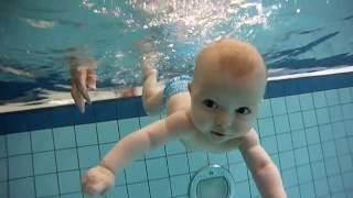 BABY SWIMMING EASILY UNDERWATER [upl. by Annerb]