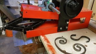 Costruzione di una piegatrice per metalli  DIY roller bender [upl. by Ahsein370]