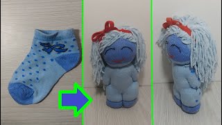 como hacer una muñeca con una media reciclaje de calcetines [upl. by Desma]