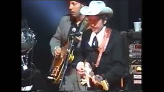 Bob Dylan 2002  Tweedle dee and Tweedle dum [upl. by Nairad]