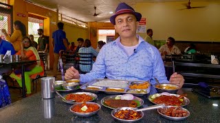 Lunch At Mangalore’s Most Popular SEAFOOD Restaurant MACHALI  Crab Ghee Roast Prawn Fry Fish Curry [upl. by Trebma]