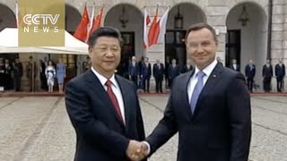 Polish President Andrzej Duda holds welcoming ceremony for Chinese President Xi Jinping [upl. by Oizirbaf]