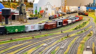 Beautiful Massive HO Scale Model Train Layout at The Treasure Coast Model Railroad Club [upl. by Leatrice]