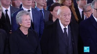 Décès de Valéry Giscard dEstaing  minute de silence à lAssemblée nationale et au Sénat [upl. by Leirad367]